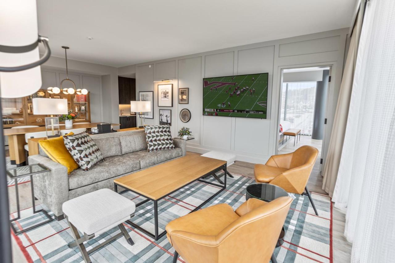 One-Bedroom Apartment at The Highlander at Radford, Tapestry Collection by Hilton
