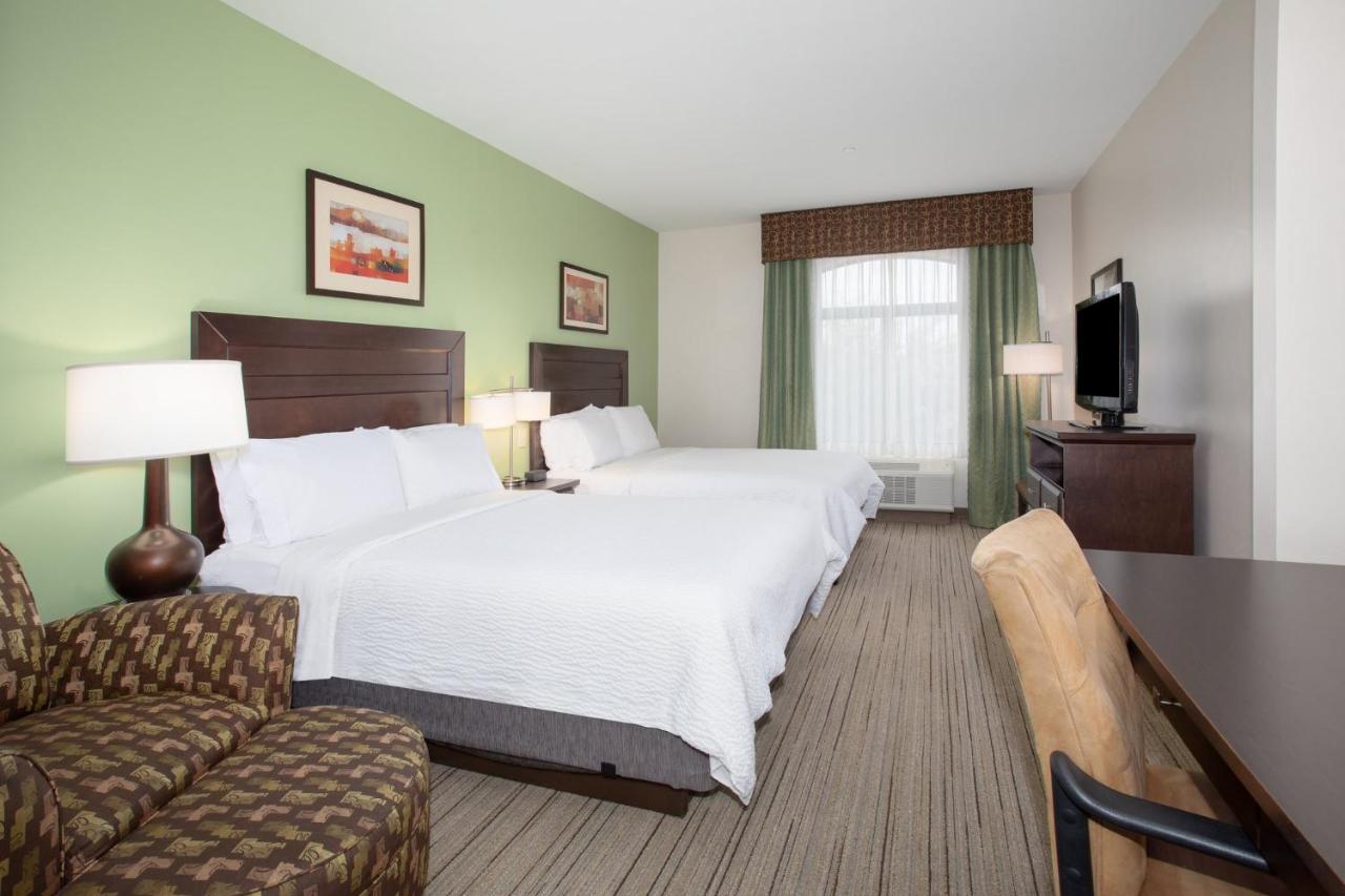 Queen Room with Two Queen Beds - Non-Smoking at Holiday Inn Express & Suites Oro Valley-Tucson North by IHG