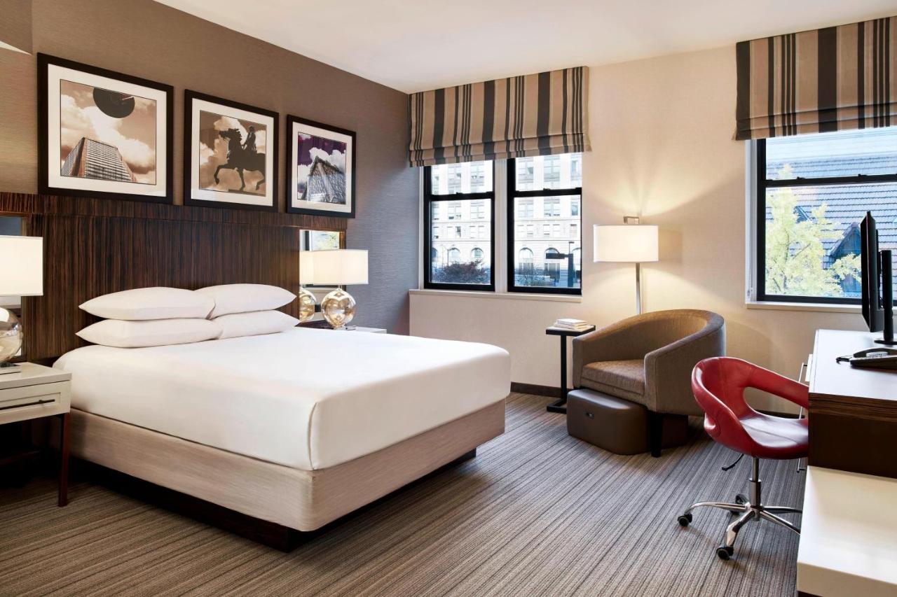 | Delta Hotels by Marriott Baltimore Inner Harbor