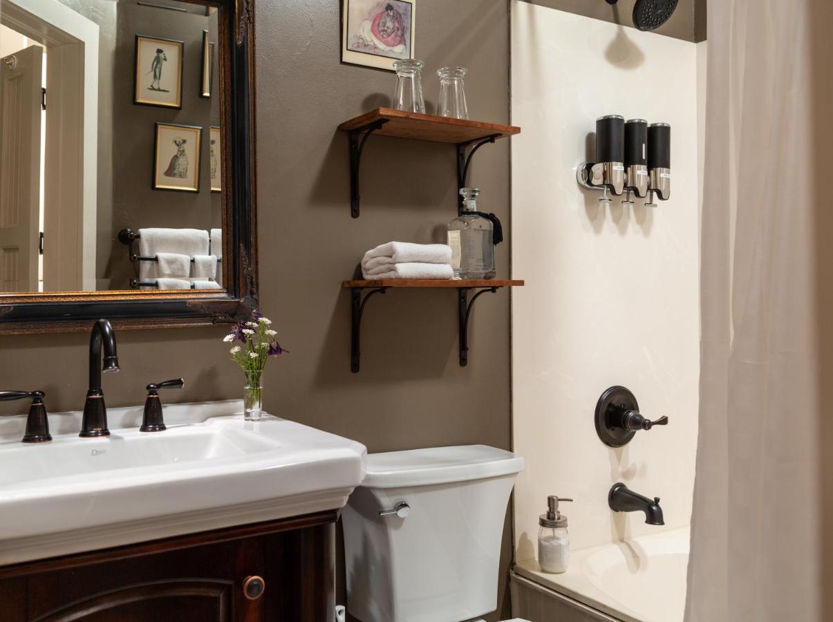  | Inn at Woodhaven