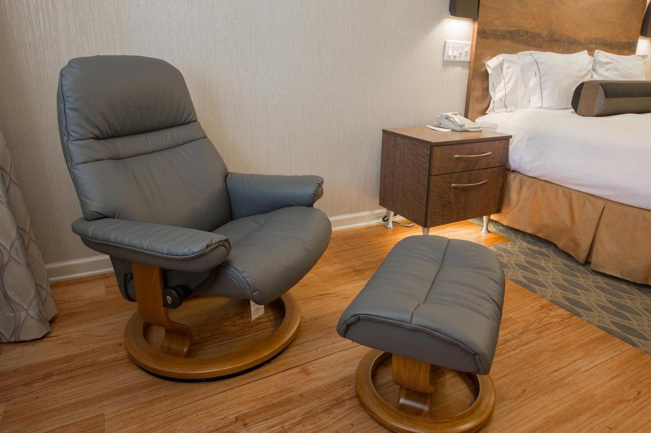 King Room at Hotel Strata