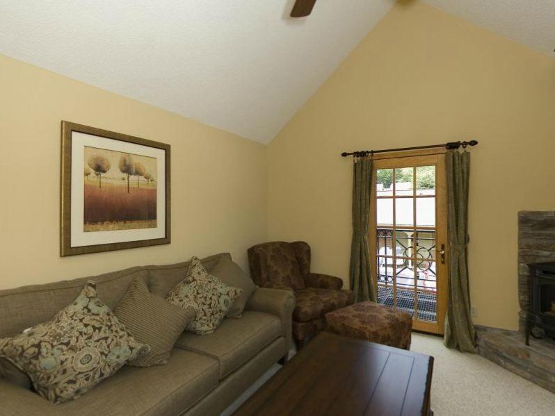 | Hillwinds Inn - Blowing Rock
