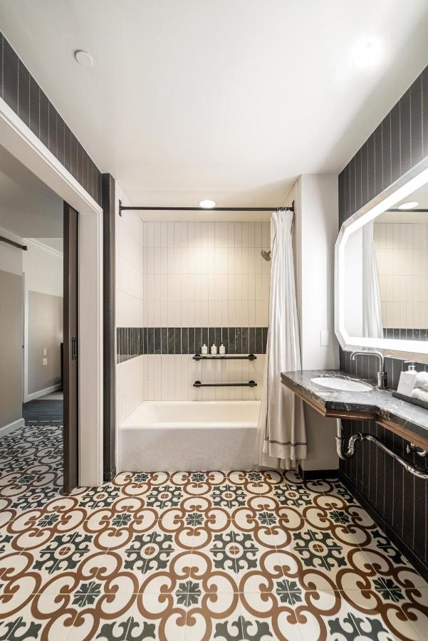 Deluxe Queen Room with Two Queen Beds - Disability Access at Estancia La Jolla Hotel & Spa