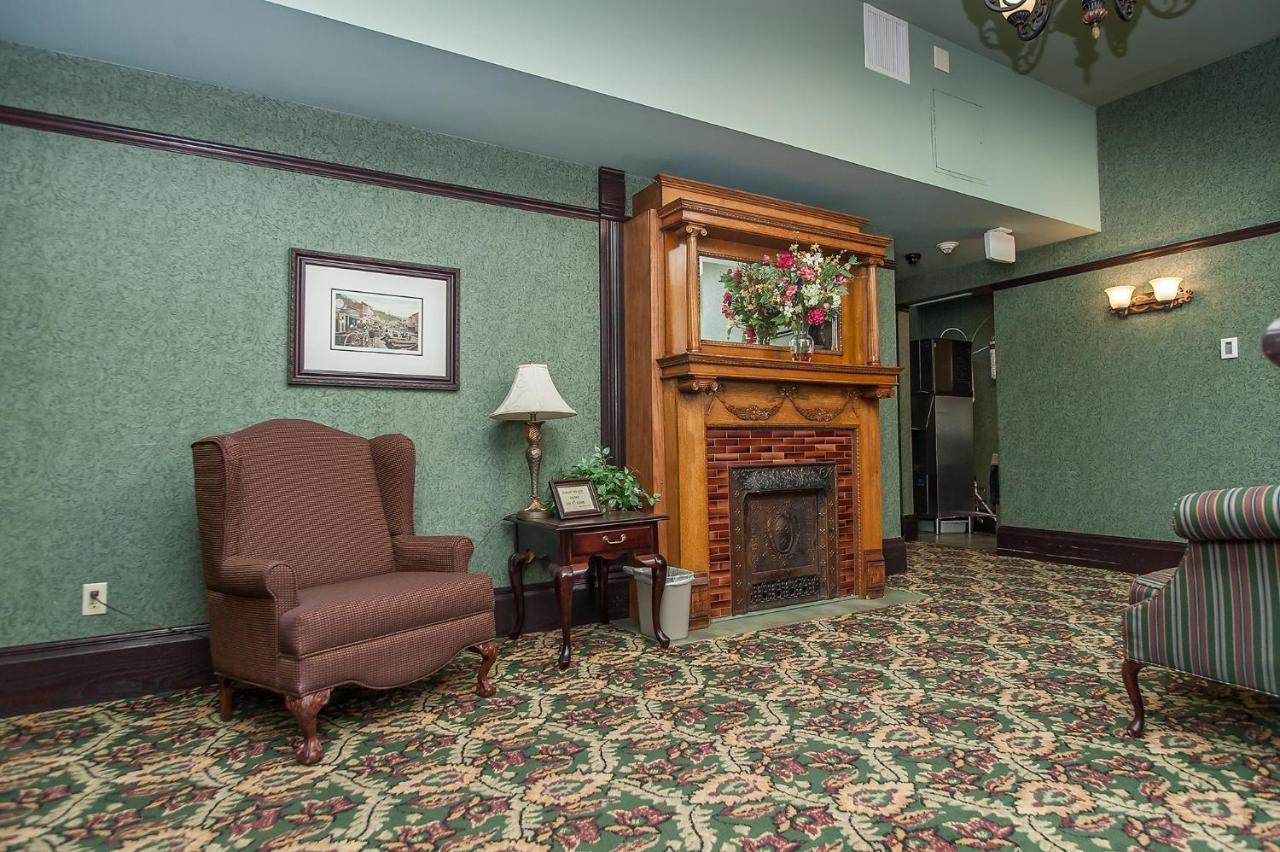 | Hickok's Hotel and Gaming