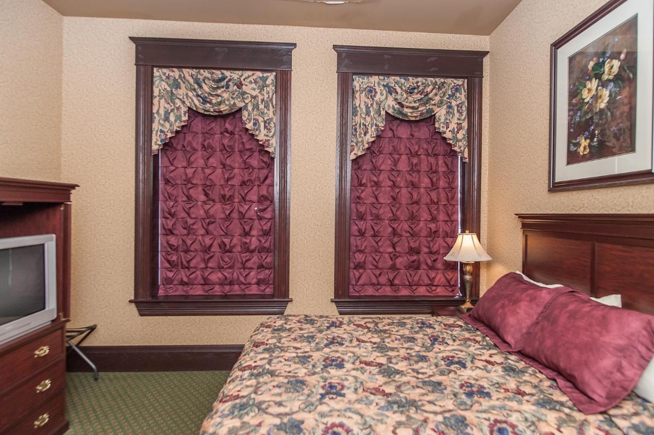 | Hickok's Hotel and Gaming
