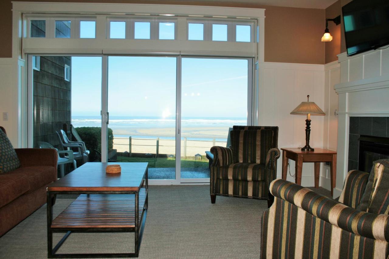 Flagship - Ocean Front Two Bedroom Suite at The Waves