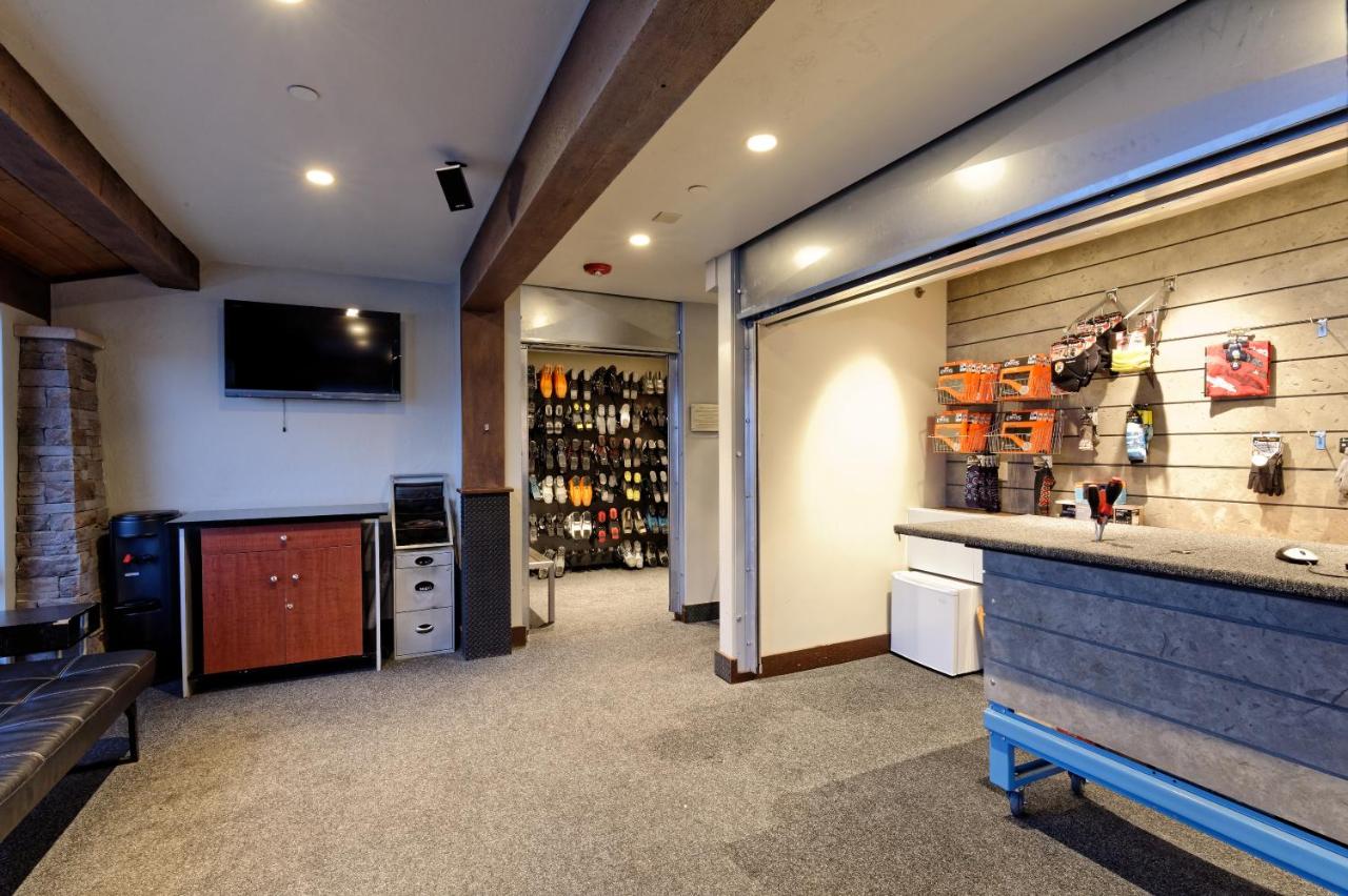 | The Crestwood Snowmass Village