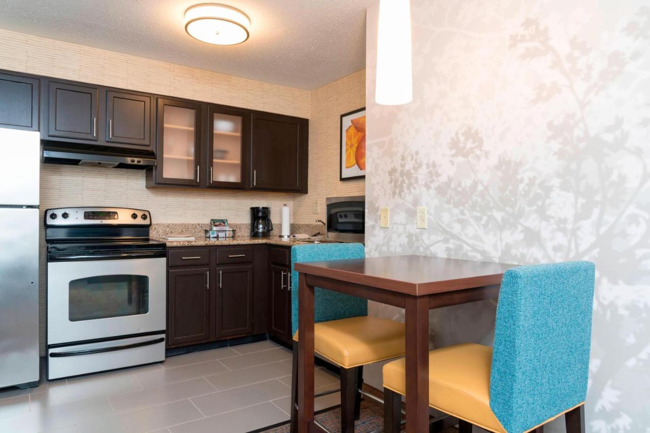 | Residence Inn Grand Rapids West