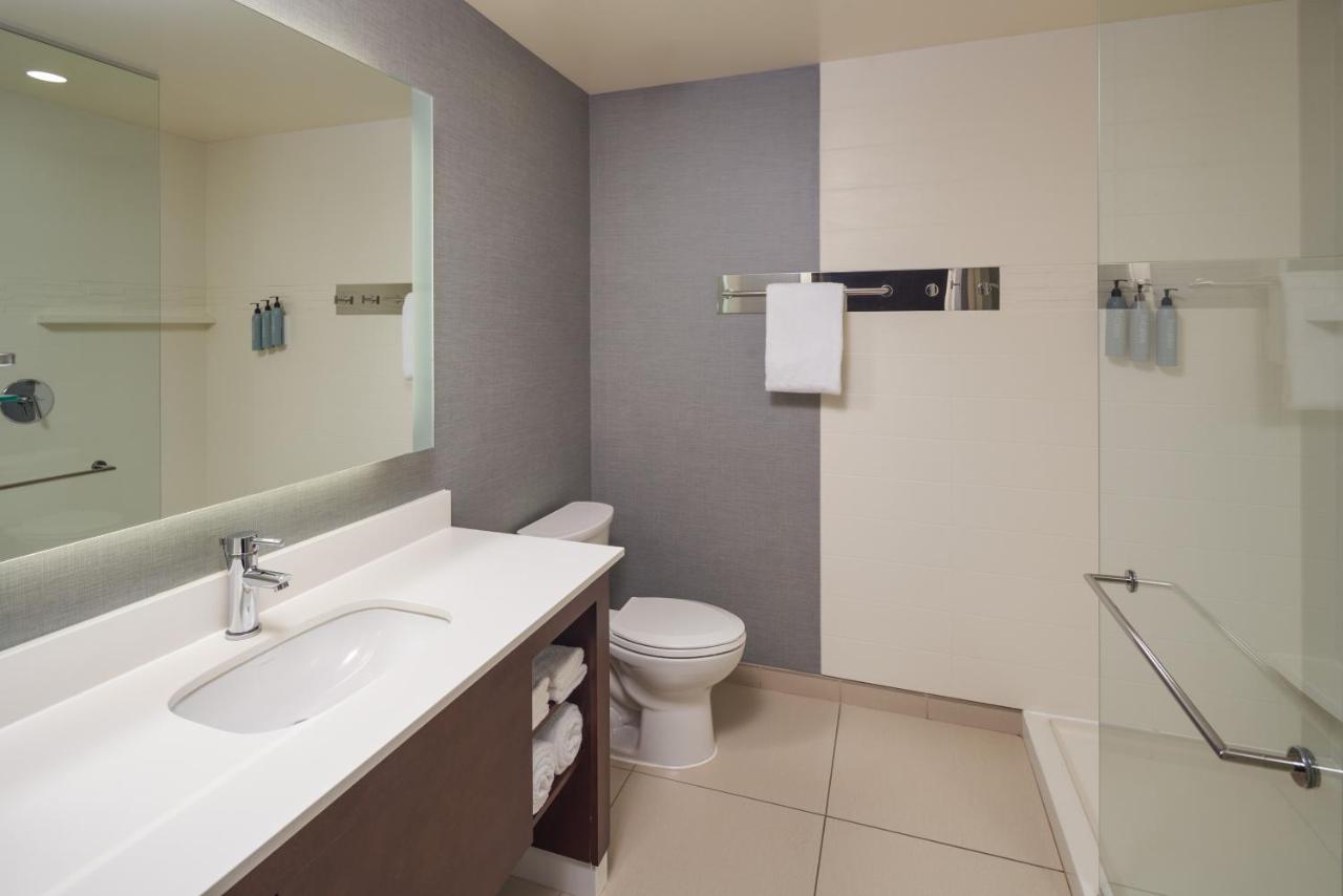 | Residence Inn by Marriott Philadelphia Airport
