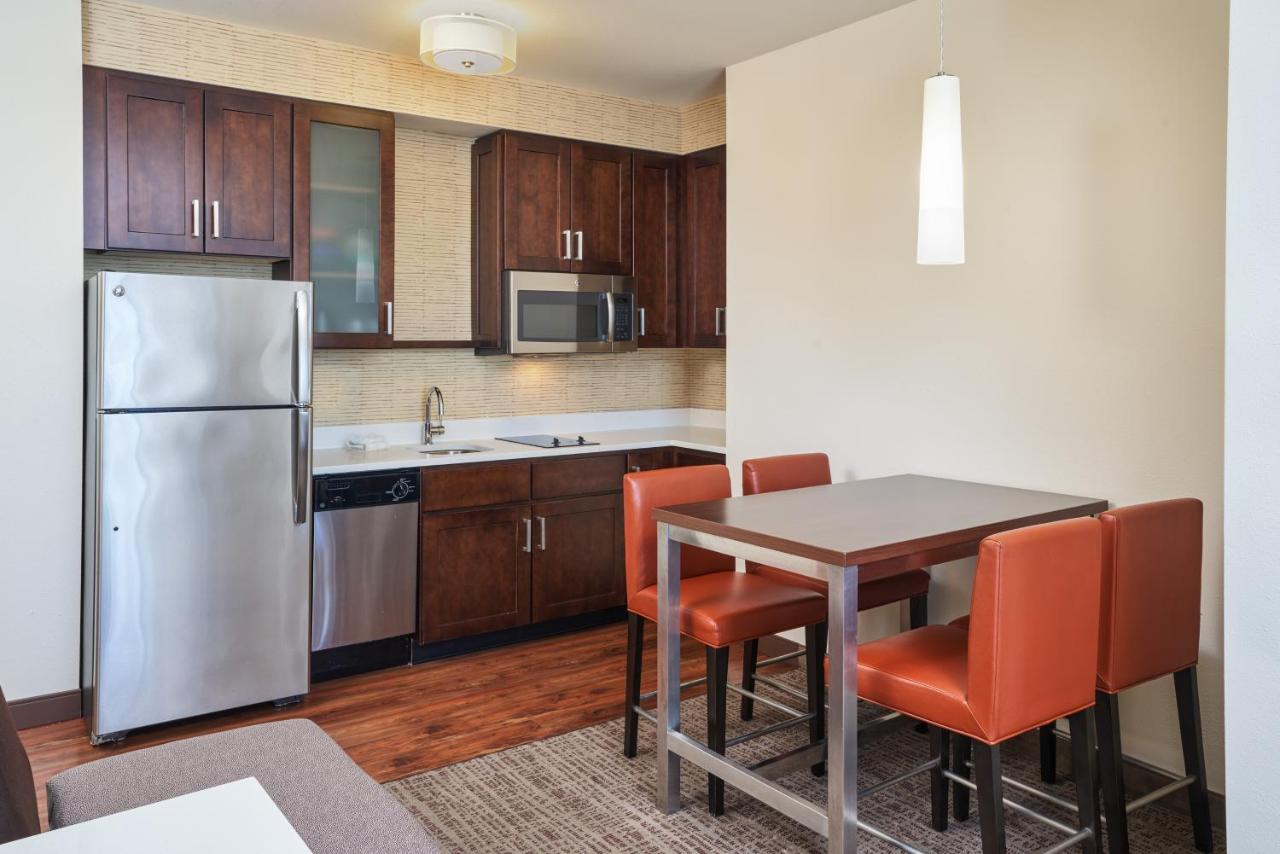 | Residence Inn by Marriott Philadelphia Airport