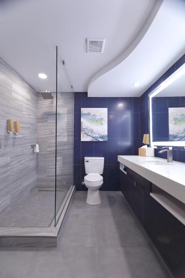 Queen Room with Gulf View- Non-Smoking at Treasure Bay Casino and Hotel - Adults Only