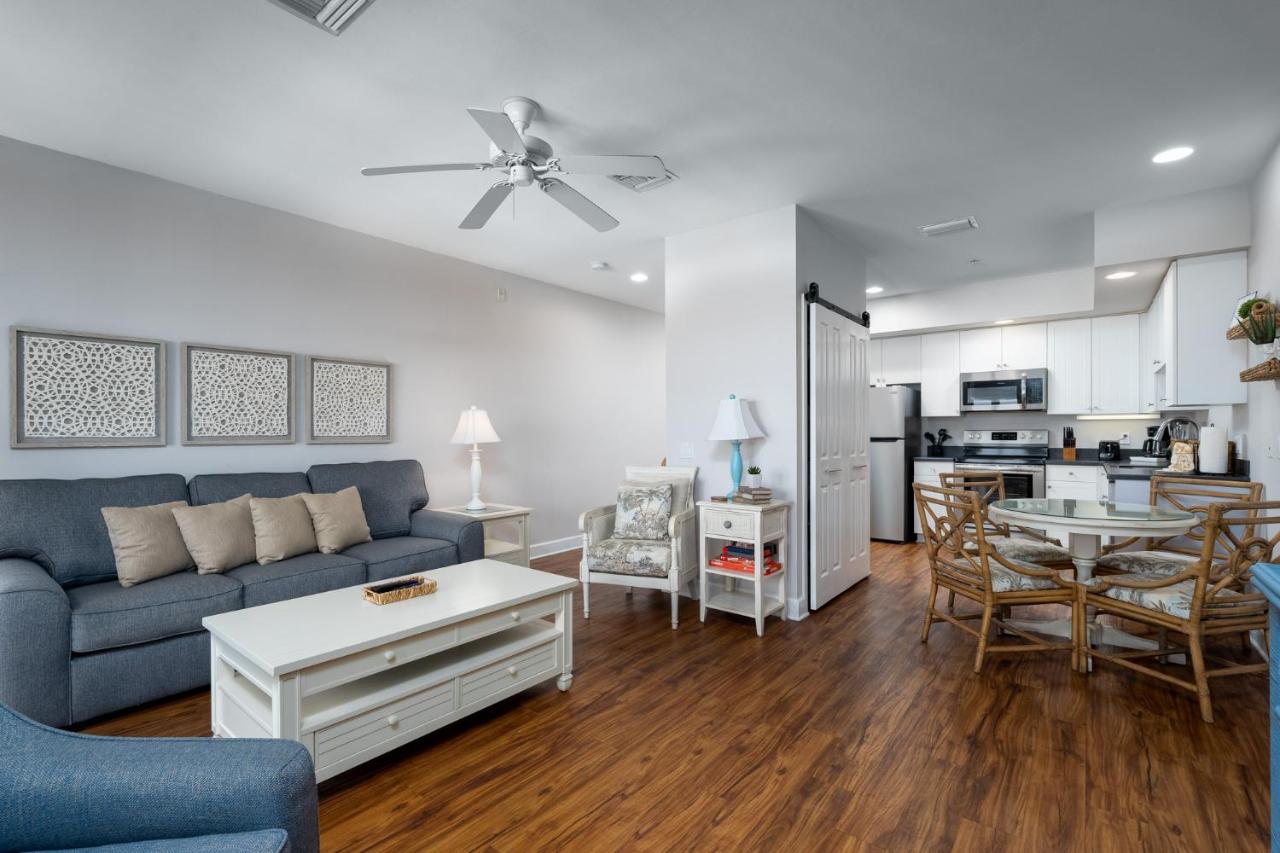 | Harbour House at the Inn 301