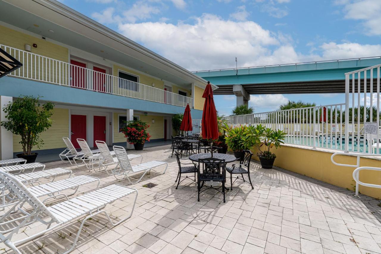 | Harbour House at the Inn 301