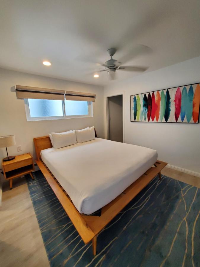 Deluxe One-Bedroom Suite - Ocean Front at Sea Horse Resort