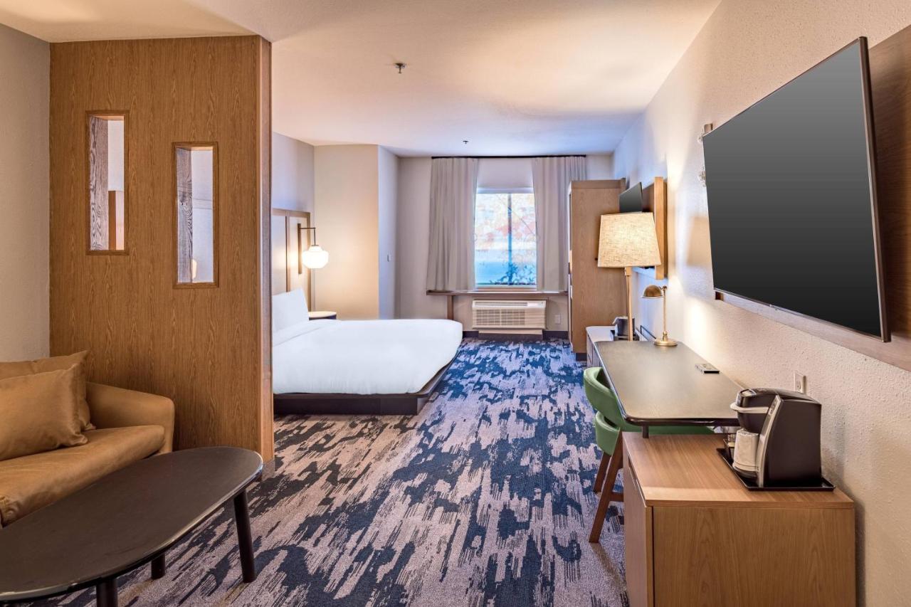 | Fairfield Inn & Suites by Marriott Fort Worth Northeast