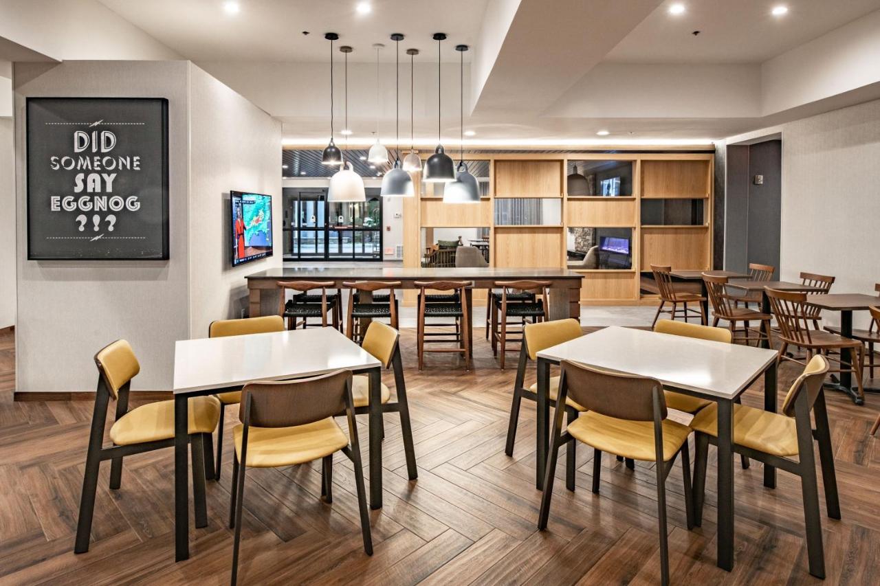 | Fairfield Inn & Suites by Marriott Fort Worth Northeast