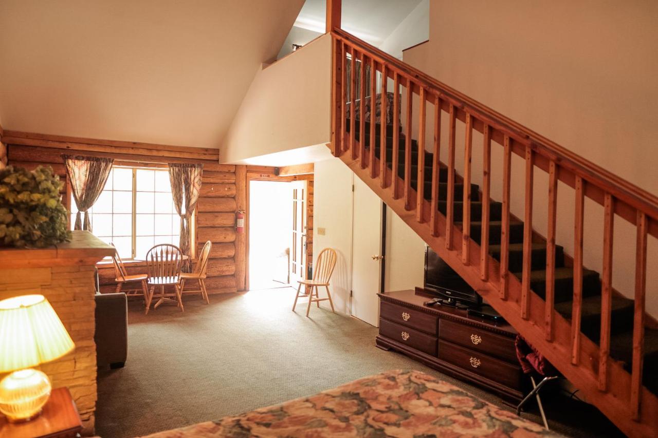 | Bear Creek Cabins