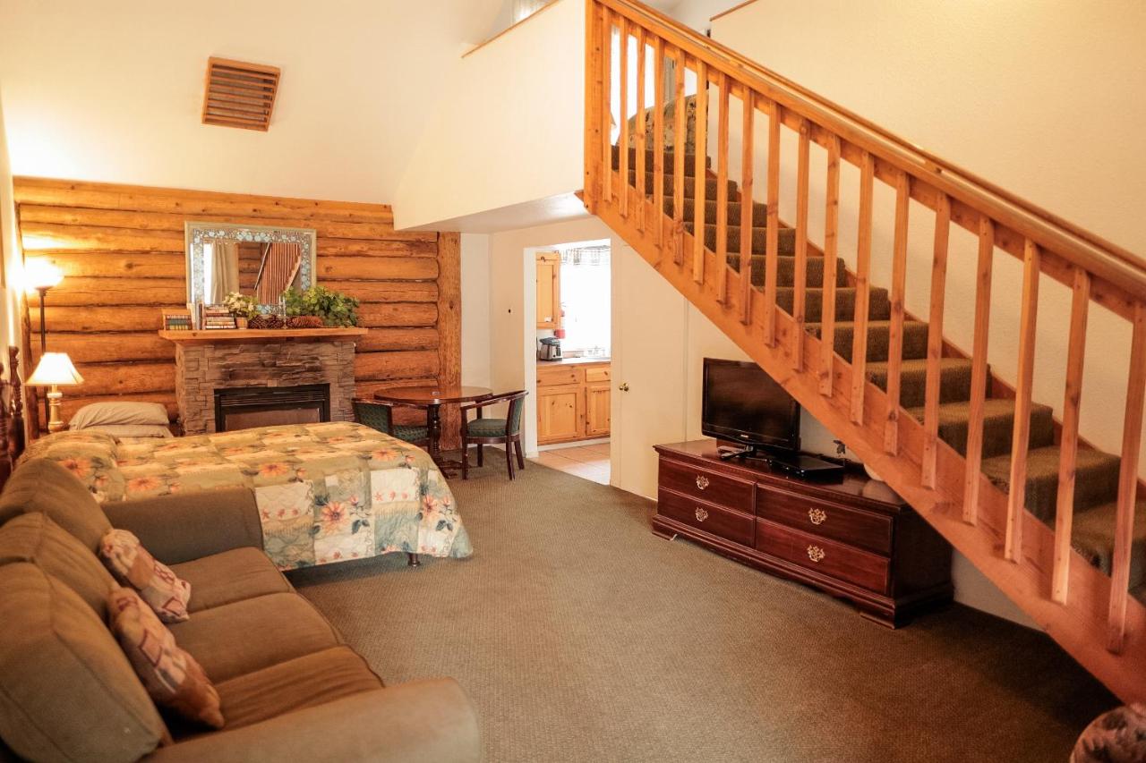 | Bear Creek Cabins