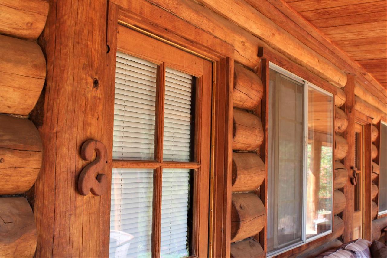| Bear Creek Cabins