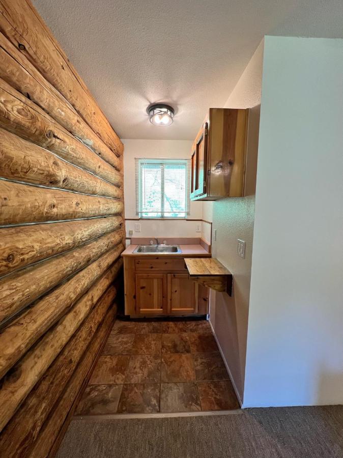 | Bear Creek Cabins