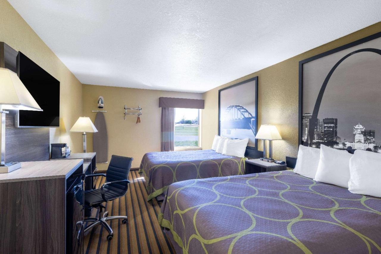 | Super 8 by Wyndham Nixa/Springfield Area
