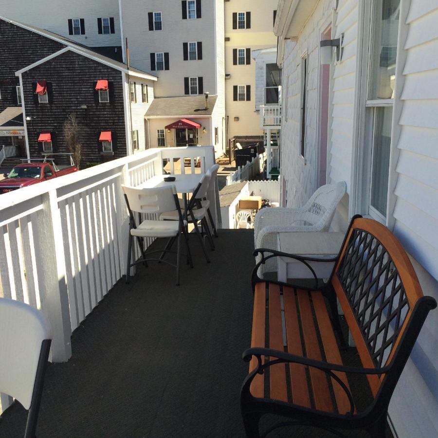 | The New Oceanic Inn