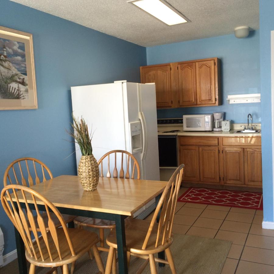| The New Oceanic Inn