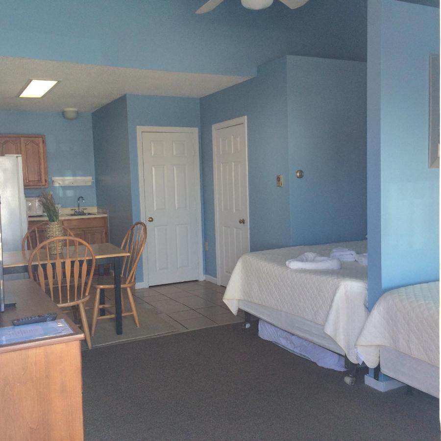 | The New Oceanic Inn