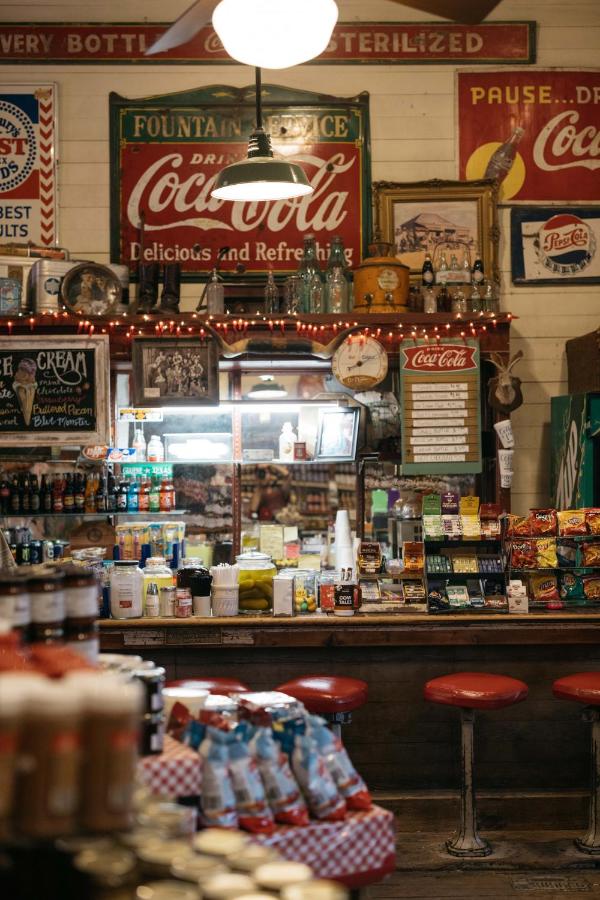 | Gruene River Inn
