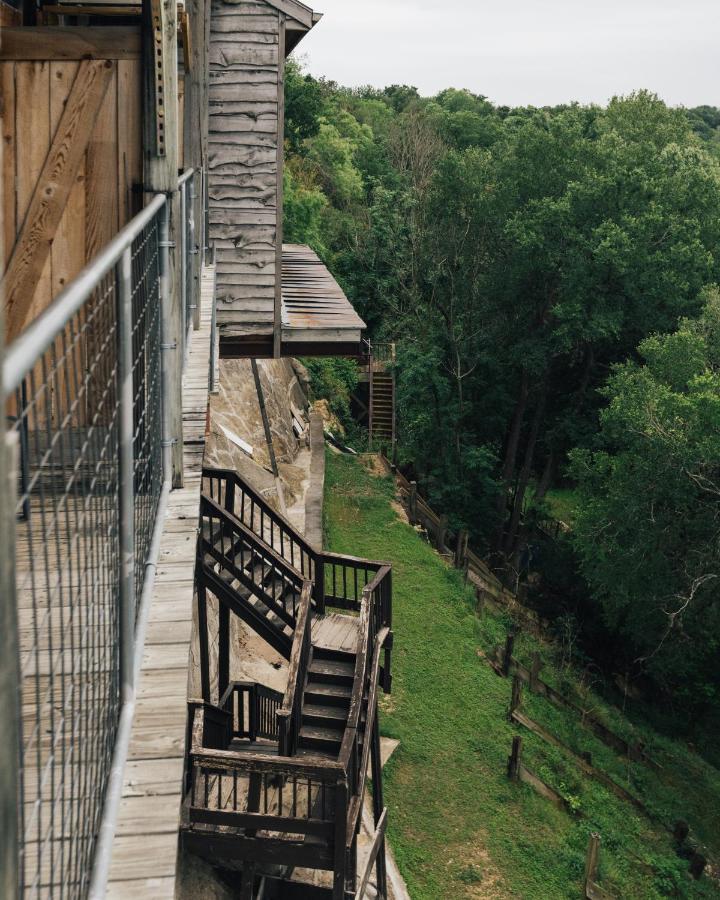 | Gruene River Inn