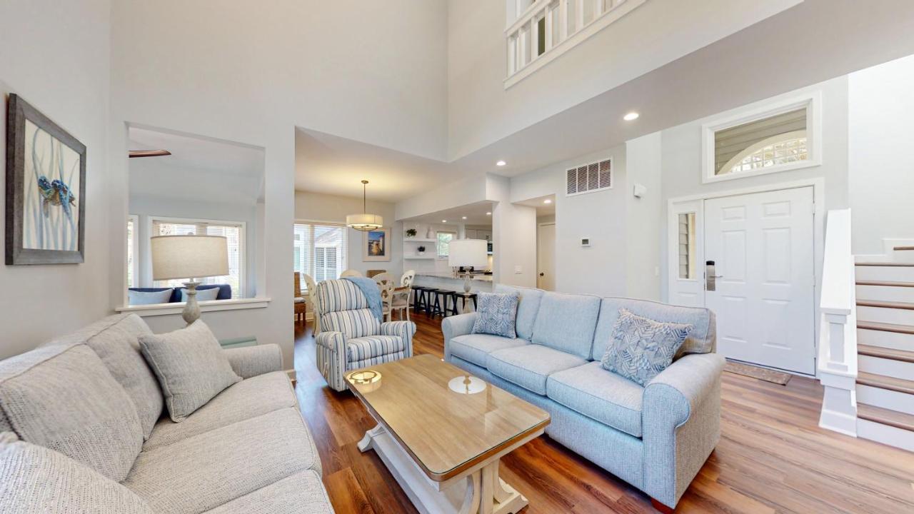 | 7621 Huntington Villas
