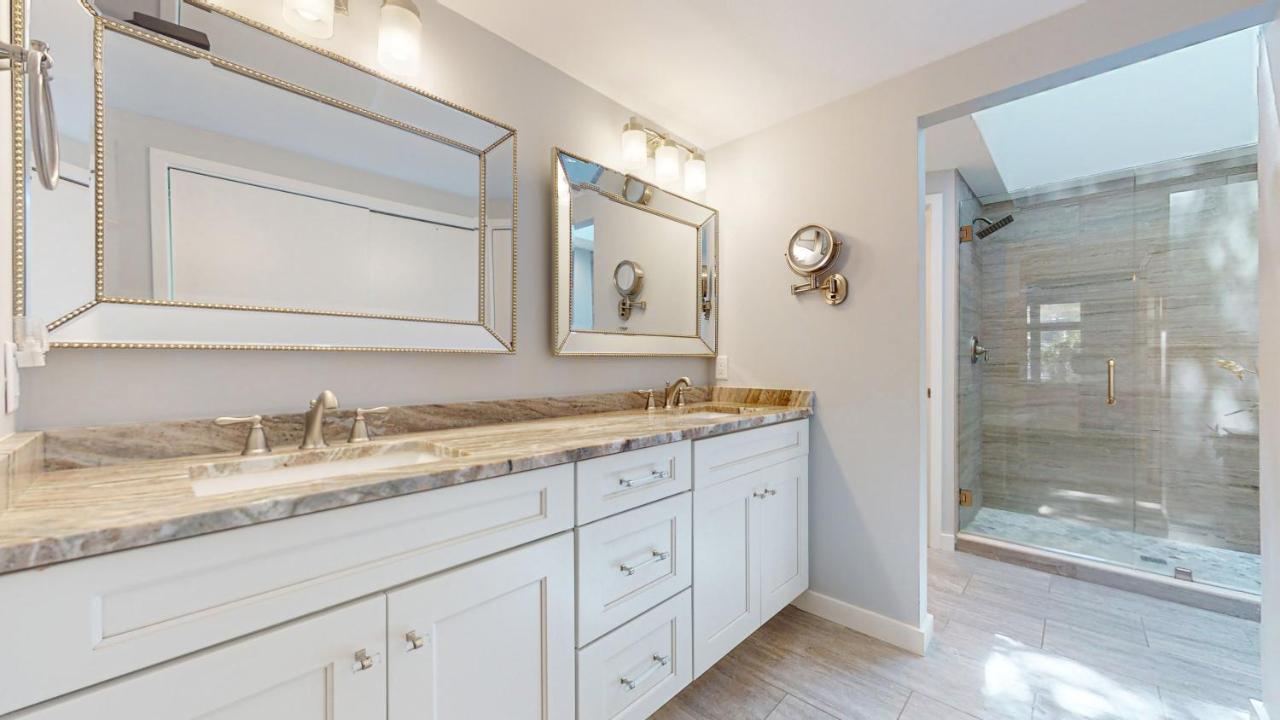 | 7621 Huntington Villas