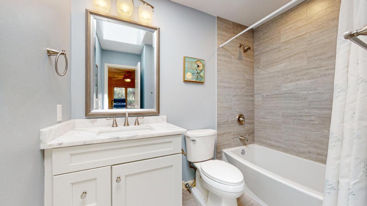 | 7621 Huntington Villas