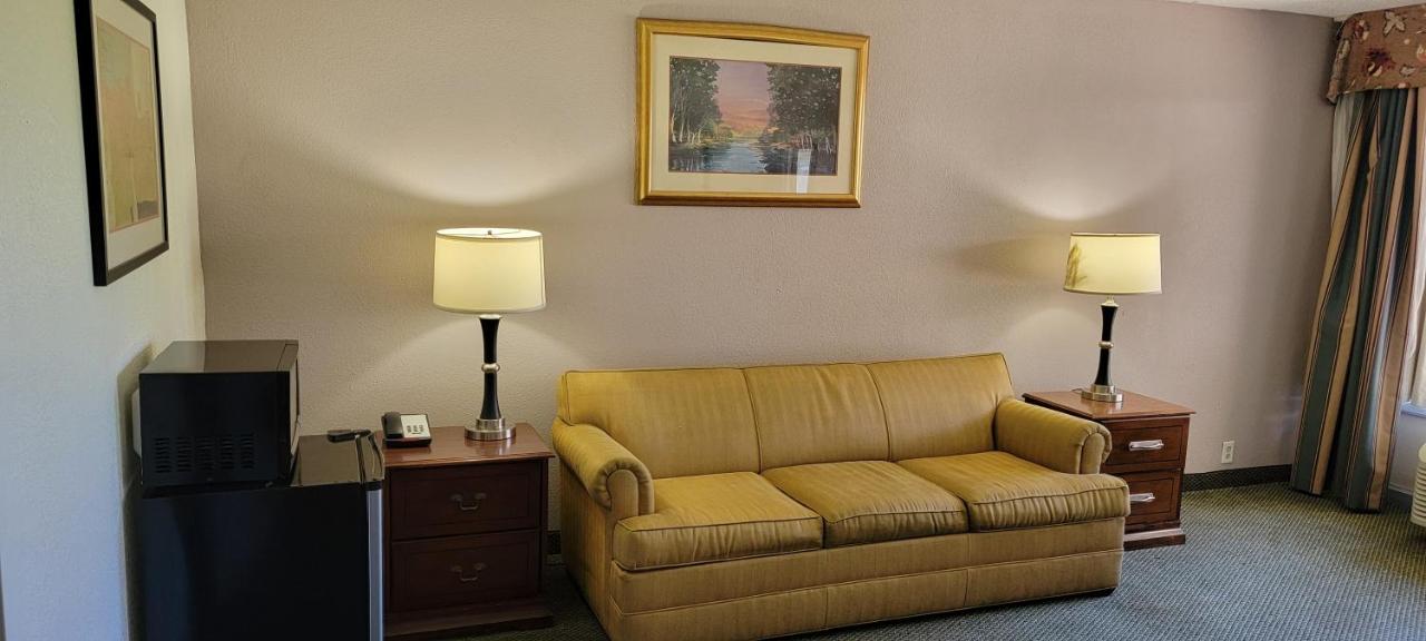 2 Double Beds, One Bedroom, Non-Smoking at Ramada by Wyndham & Suites Warner Robins