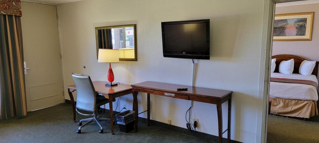 2 Double Beds, One Bedroom, Non-Smoking at Ramada by Wyndham & Suites Warner Robins