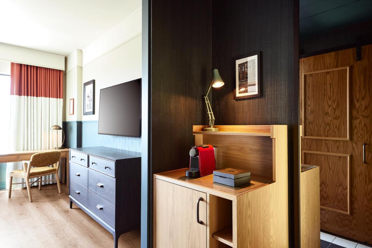 King Suite with View at The Scarlet, Lincoln, a Tribute Portfolio Hotel