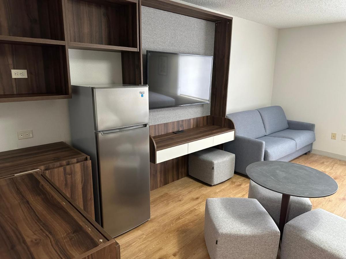 Room #41109221 at Wingate by Wyndham Hattiesburg