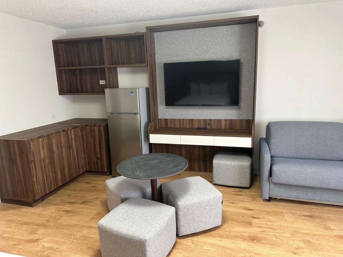 Room #41109221 at Wingate by Wyndham Hattiesburg