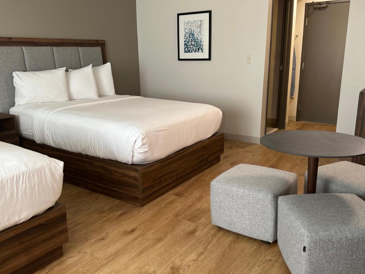 Room #41109221 at Wingate by Wyndham Hattiesburg