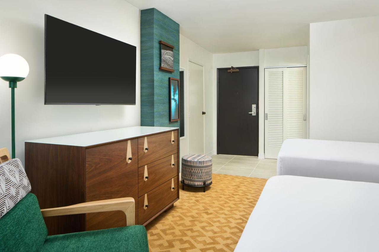 | Waikiki Malia by Outrigger