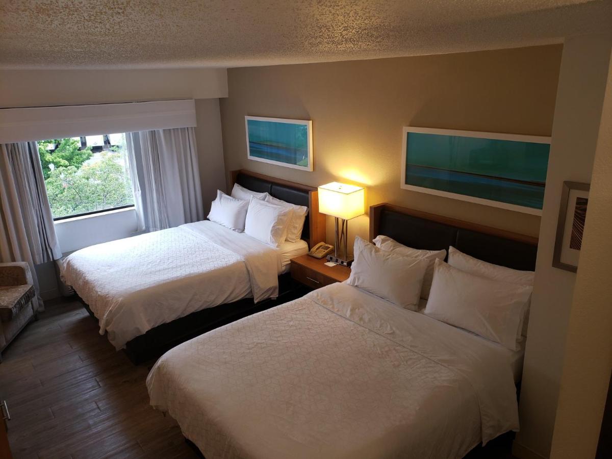 | Holiday Inn Express Hotel Pittsburgh-North/Harmarville, an IHG Hotel
