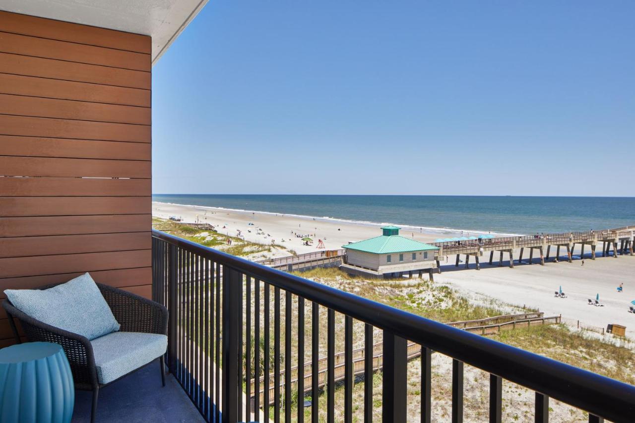 Oceanfront Queen Studio Suite with Trundle Bed and Balcony at Springhill Suites By Marriott Jacksonville Beach Oceanfront