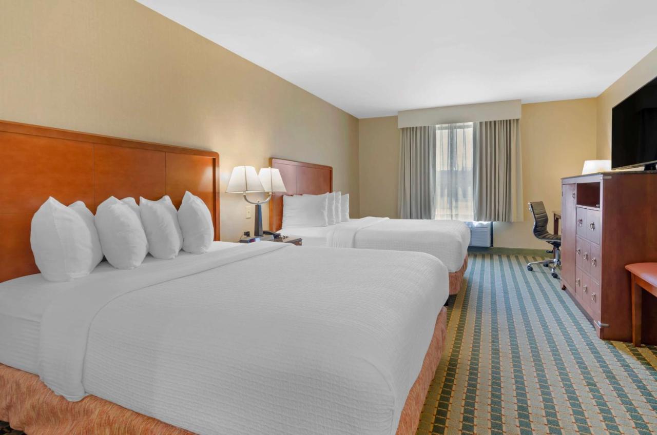 Queen Room with Two Queen Beds at Best Western North Roanoke