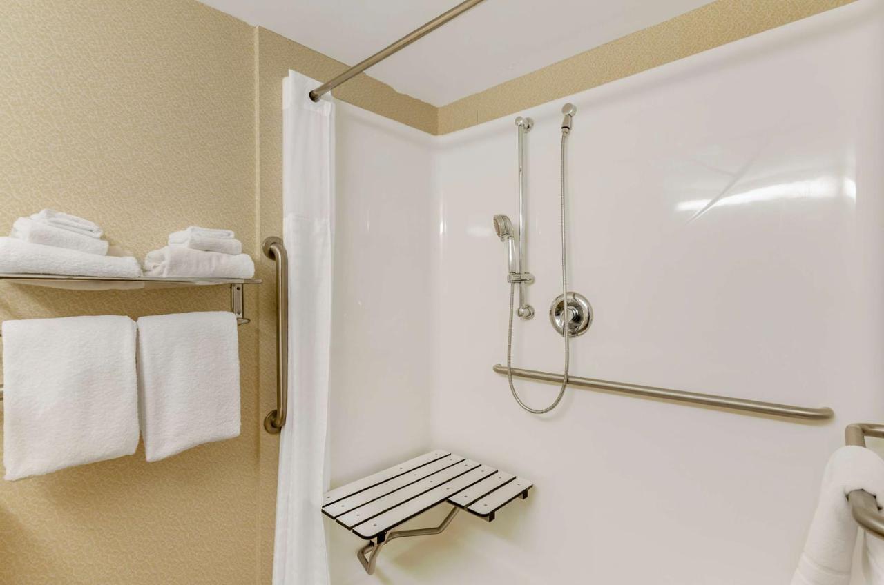King Room with Mobility Accessible Roll-In Shower at Best Western North Roanoke