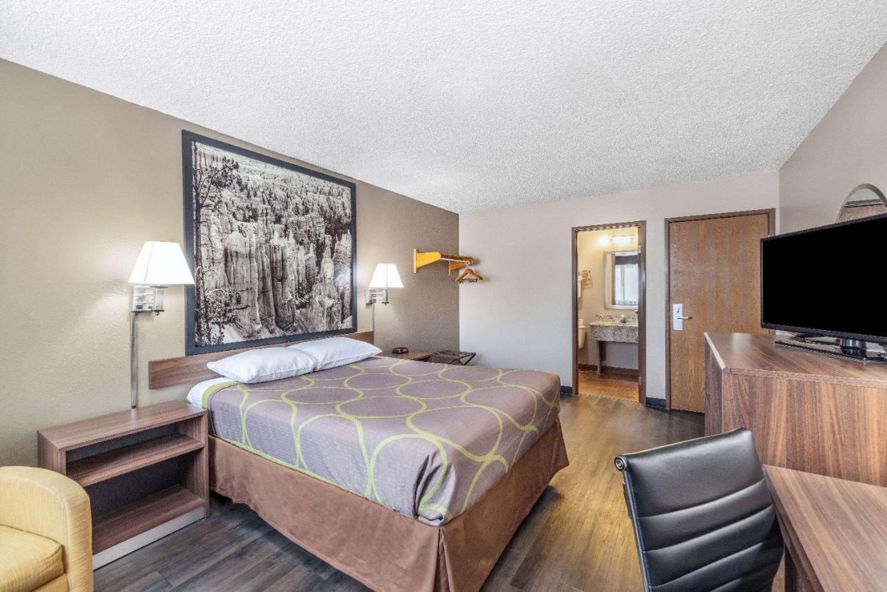 | Super 8 by Wyndham Richfield UT