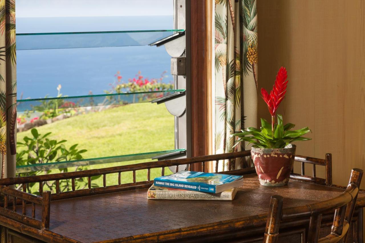| Holualoa Inn