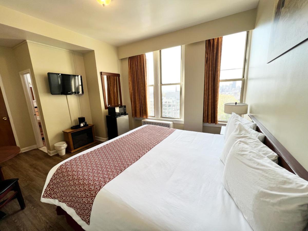  | Lenox Hotel and Suites