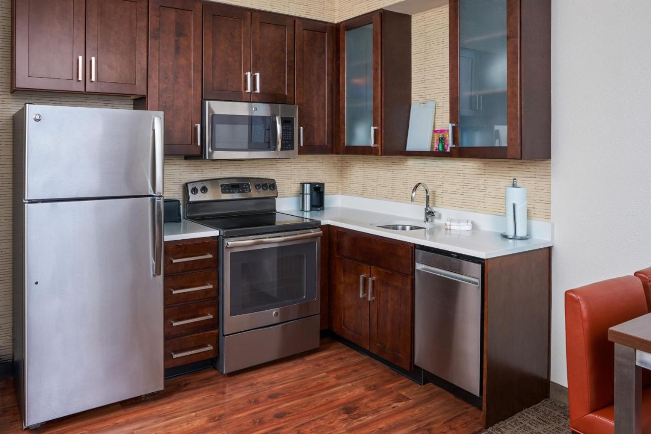 | Residence Inn by Marriott Philadelphia Airport