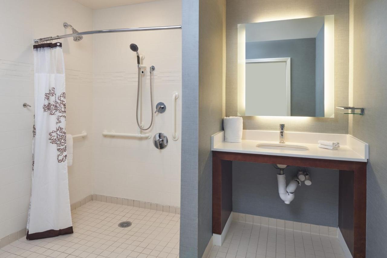 King Studio at Residence Inn by Marriott Philadelphia Airport