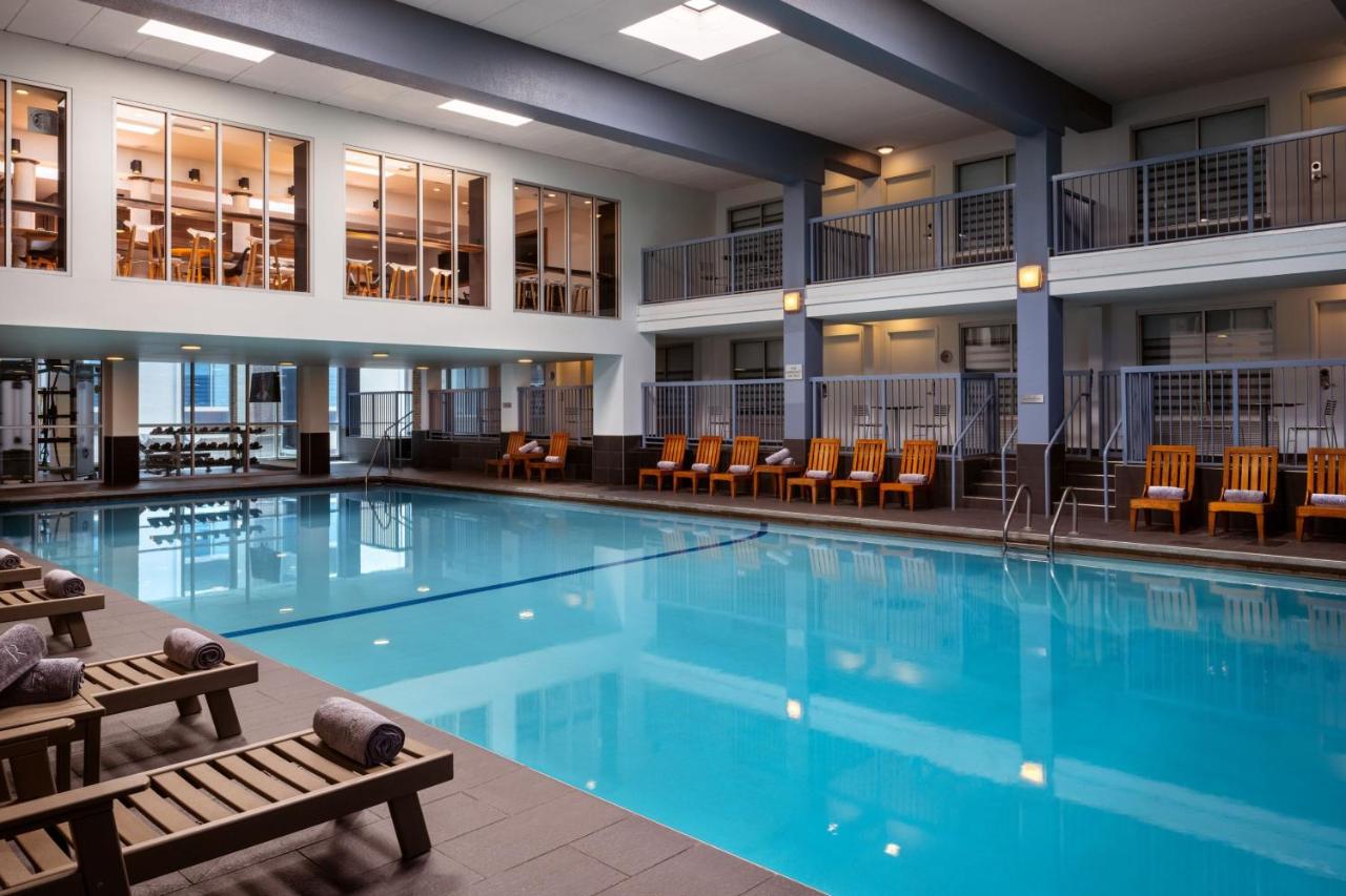 | Renaissance Minneapolis Bloomington Hotel